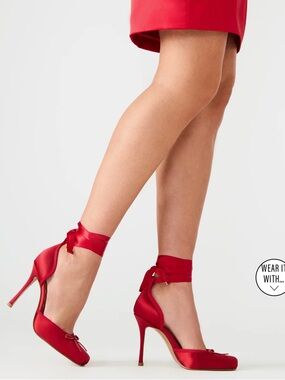 Steve Madden Red Satin LARINA Heels
